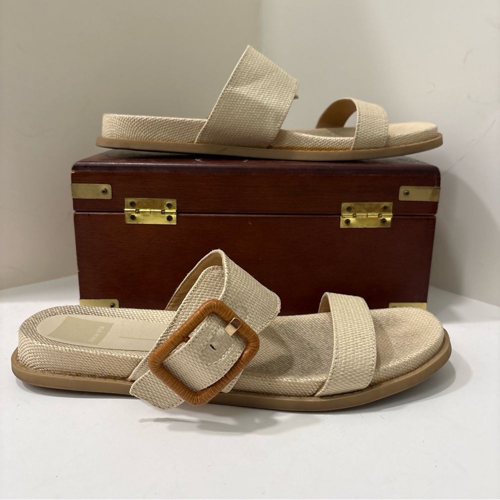 Dolce Vita Women’s Giana, Wheat Slide Sandals, Size 8.5 M